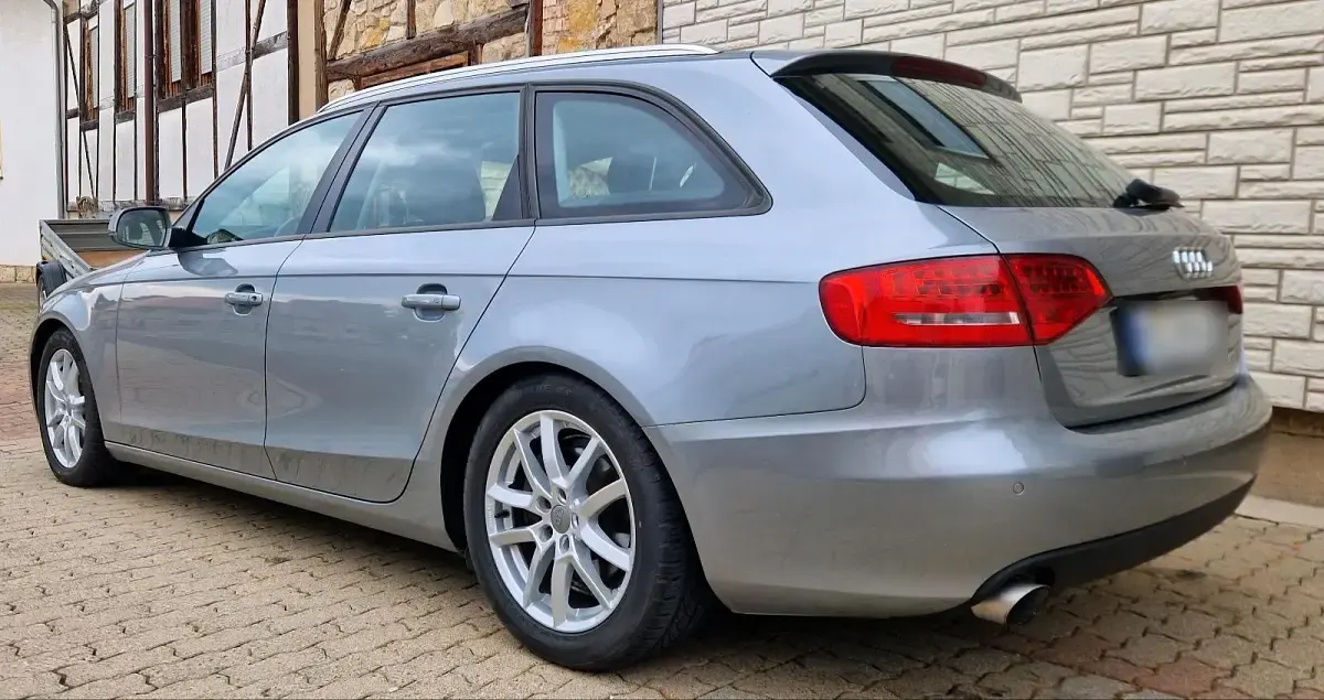 Używany Audi A4 211 KM (155 kW) 2009 Szary Kombi