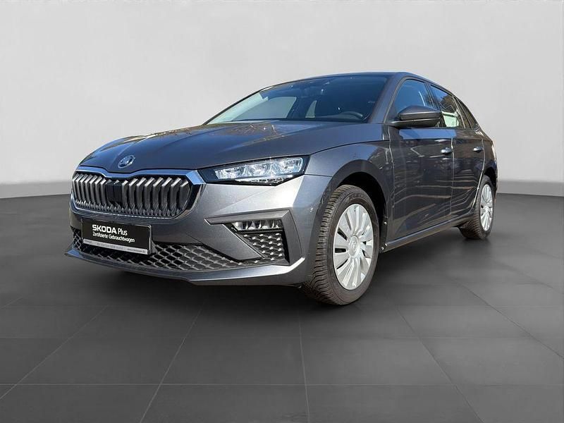 Gebraucht Skoda Scala Essence 95 PS (69 kW) 2025 Grau Kleinwagen