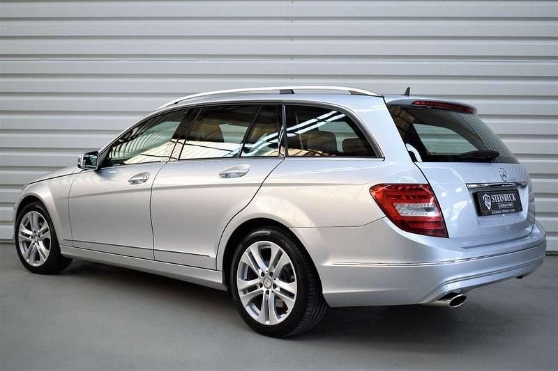Gebraucht Mercedes C200 Avantgarde 184 PS (135 kW) 2012 Silber Kombi