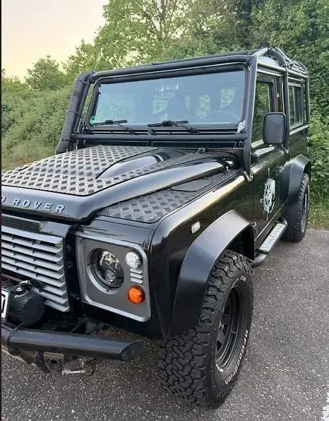 Gebraucht Land Rover Defender 122 PS (89 kW) 2012 Schwarz SUV