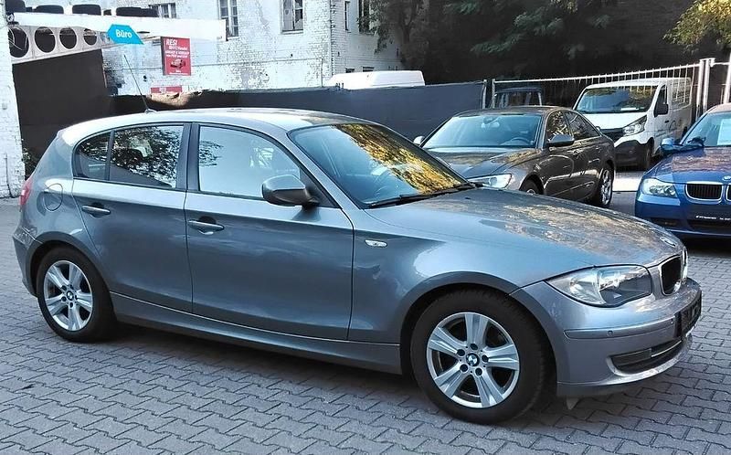 Gebraucht BMW 116 Advantage 122 PS (89 kW) 2010 Grau Kleinwagen