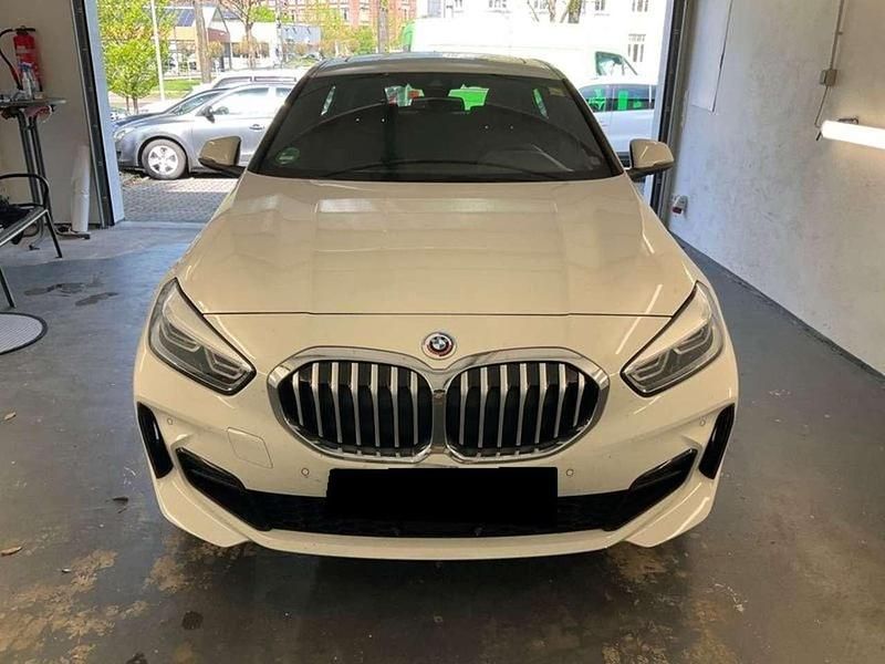 Gebraucht 2022 BMW 118 Kleinwagen | 19.900 € (Guter Preis) - Bild 1/4