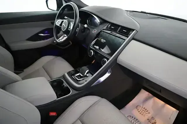 Occasion Jaguar E-Pace R-Dynamic 204 PK (150 kW) 2021 Grijs SUV