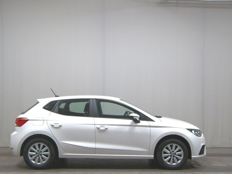 Candy weiss Gebraucht 2021 Seat Ibiza Style Limousine | 11.280 € (Guter Preis) - Bild 1/4