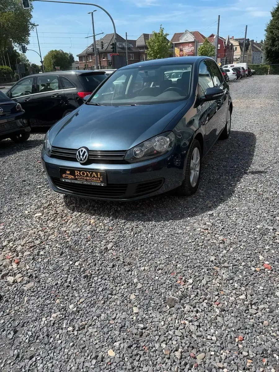 Gebraucht VW Golf VI Comfortline 105 PS (77 kW) 2010 Blau Kleinwagen