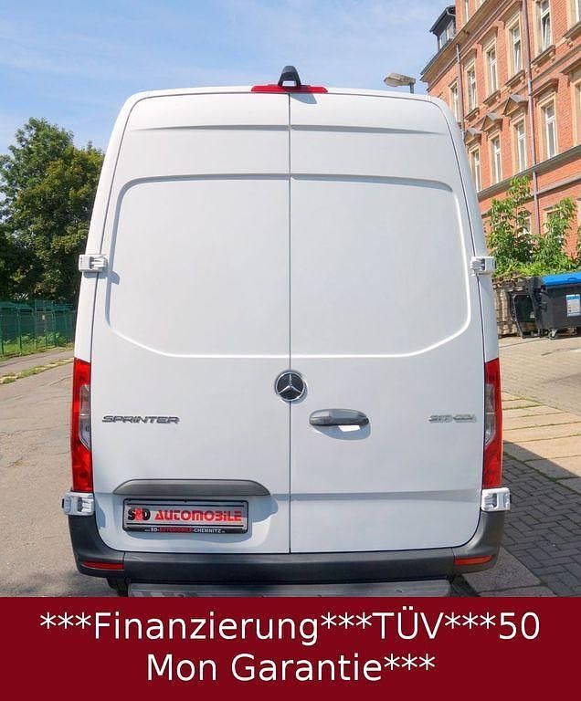 Używany Mercedes Sprinter 170 KM (125 kW) 2022 Biały Van