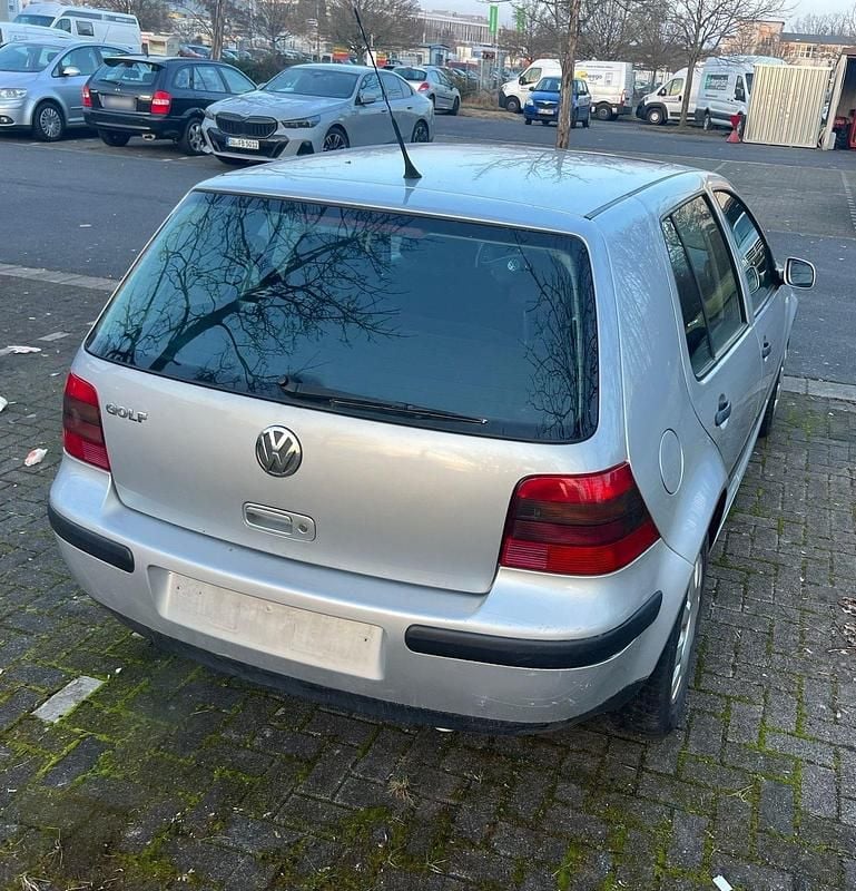 Gebraucht VW Golf IV 105 PS (77 kW) 2003 Kleinwagen