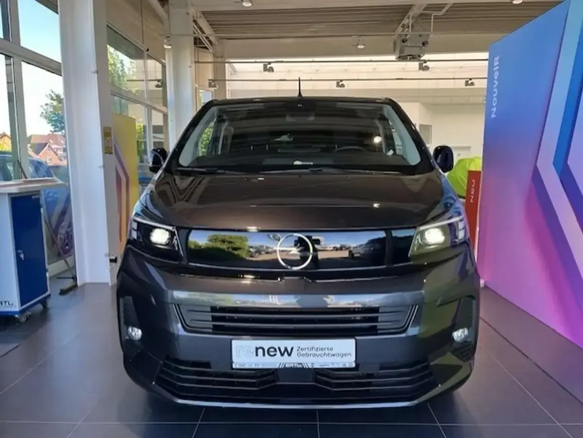Gebraucht Opel Vivaro S 177 PS (130 kW) 2025 Lackierung titangrau/typ ausse Van / Kleinbus