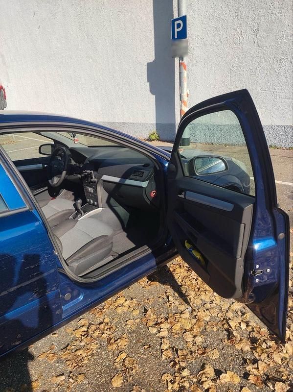 Gebraucht Opel Astra 90 PS (66 kW) 2005 Limousine