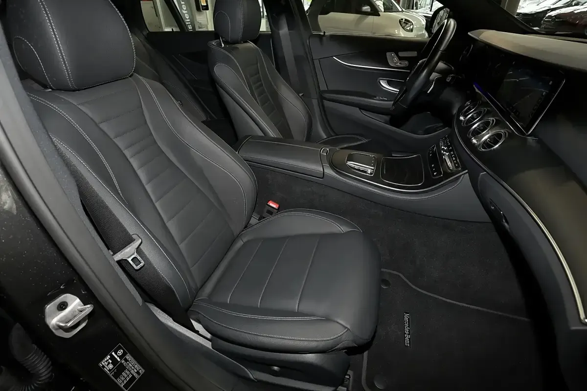 Gebraucht Mercedes E300 Exclusive 265 PS (194 kW) 2021 Metalliclack graphitgrau Kombi
