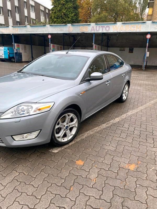 Gebraucht Ford Mondeo 146 PS (107 kW) 2008 Silber Limousine