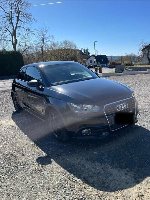 Gebraucht Audi A1 Sportback 105 PS (77 kW) 2012 Schwarz Kleinwagen