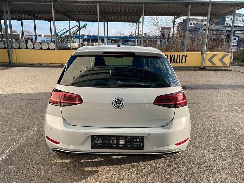 Gebraucht VW Golf VII Join 125 PS (91 kW) 2018 Silber Limousine