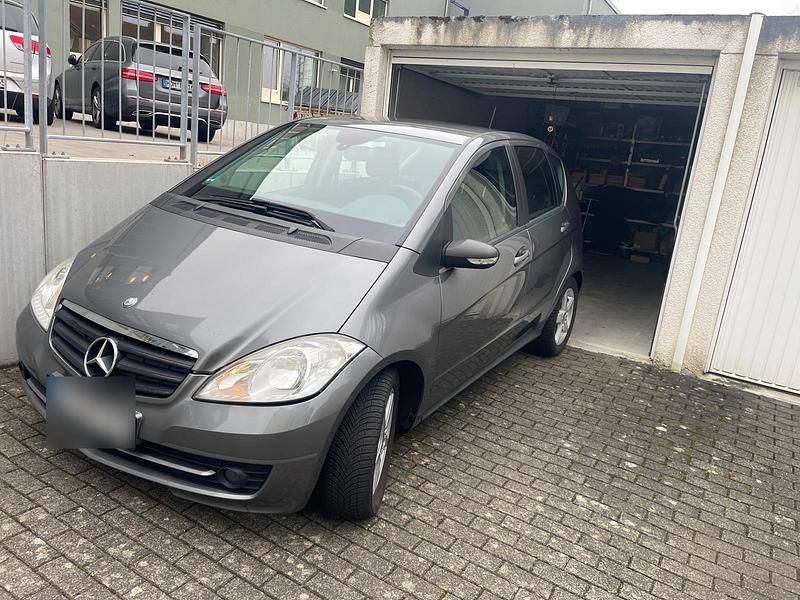 Gebraucht Mercedes A160 82 PS (60 kW) 2009 Grau Kleinwagen