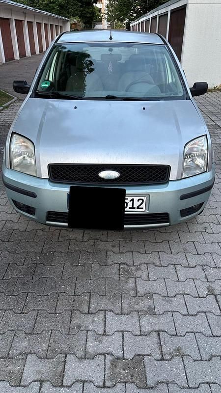 Silber Gebraucht 2004 Ford Fusion Kleinwagen | 650 € (Superpreis) - Bild 1/4
