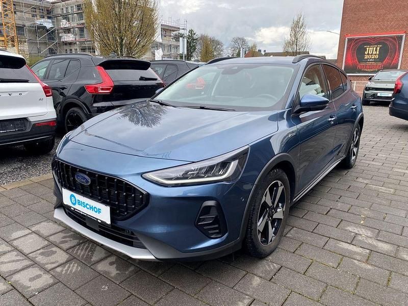 Second-hand Ford Focus Active 155 CP (114 kW) 2024 Albastru Berlinǎ