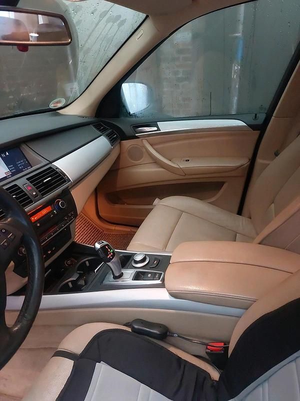 Gebraucht BMW X5 235 PS (172 kW) 2008 Blau SUV