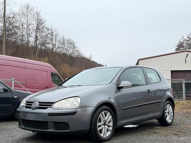 Gebraucht VW Golf IV 75 PS (55 kW) 2004 Grau Limousine