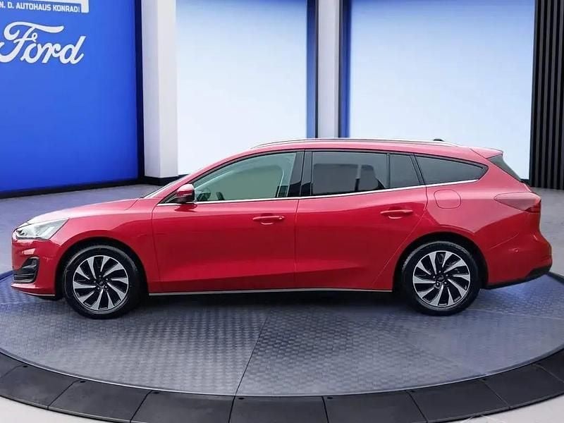 Gebraucht Ford Focus Titanium X 125 PS (91 kW) 2024 Fantasticrot metallic Kombi