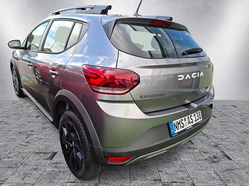 Gebraucht Dacia Sandero Expression 101 PS (74 kW) 2025 Grau Kleinwagen