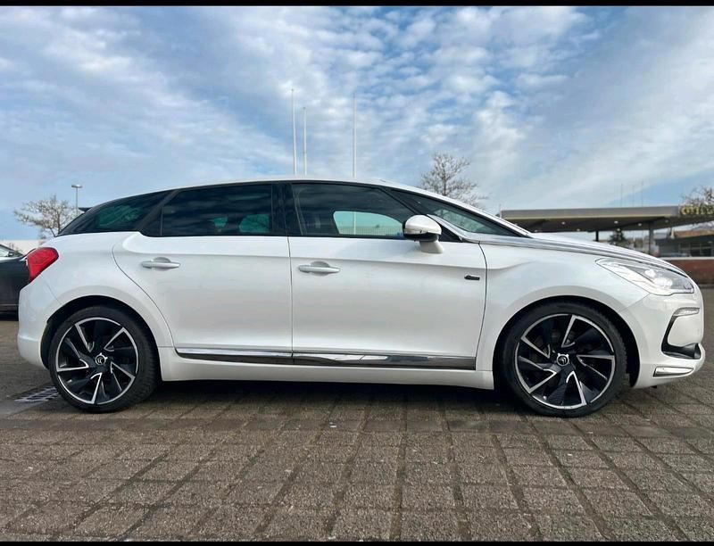 Gebraucht Citroën DS5 163 PS (119 kW) 2013 Andere farben Kleinwagen