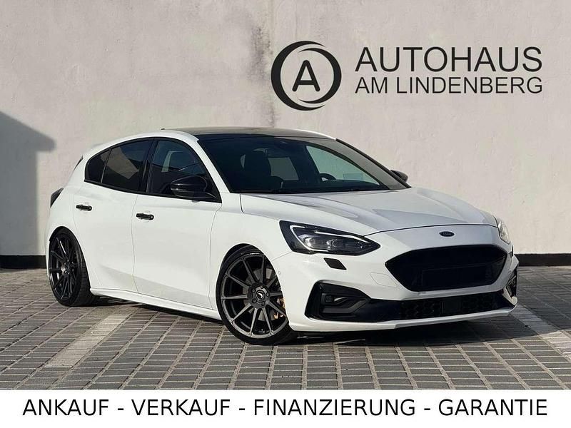 Gebraucht Ford Focus Performance Edition 280 PS (205 kW) 2019 Weiß Limousine