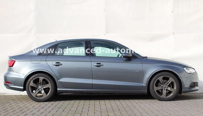 Gebraucht Audi A3 Sport 150 PS (110 kW) 2016 Grau Limousine