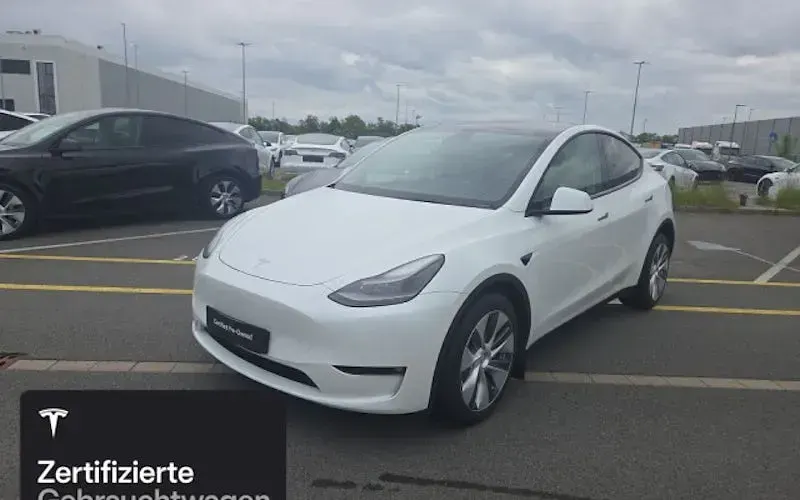 Gebraucht Tesla Model Y 273 kW (372 PS) 2023 Weiß SUV