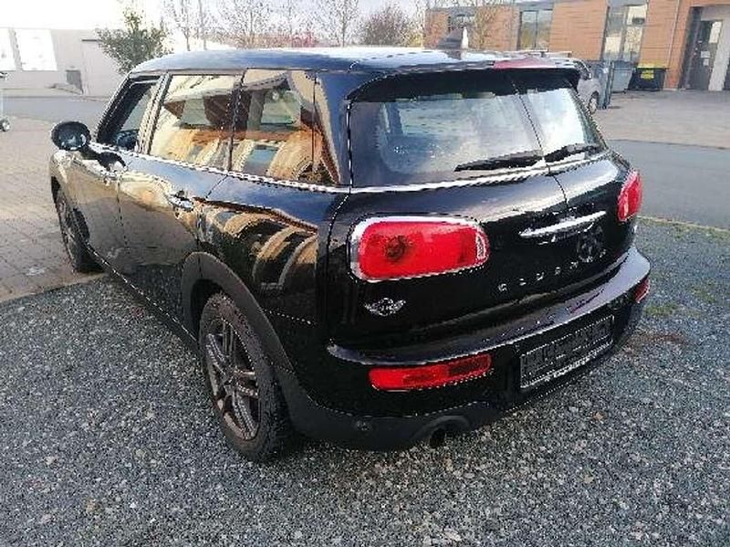 Gebraucht Mini One Clubman 102 PS (75 kW) 2017 Midnight black Kombi
