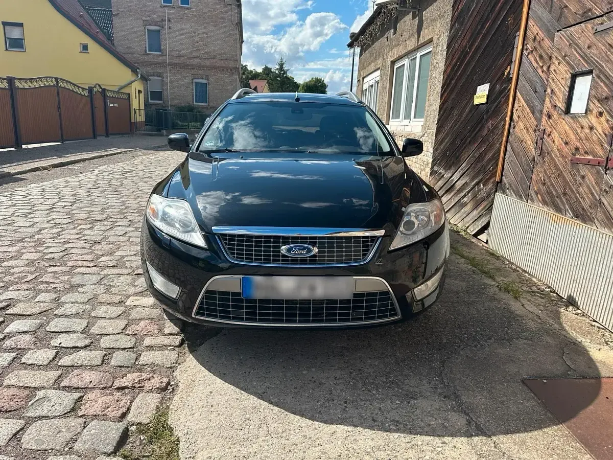 Gebraucht Ford Mondeo 140 PS (102 kW) 2008 Schwarz Kombi