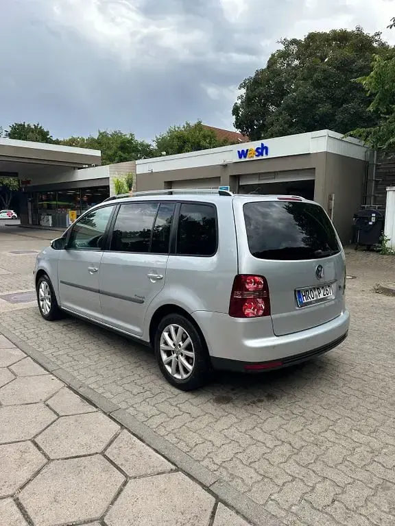 Gebraucht VW Touran Freestyle 140 PS (102 kW) 2010 Silber Van / Kleinbus