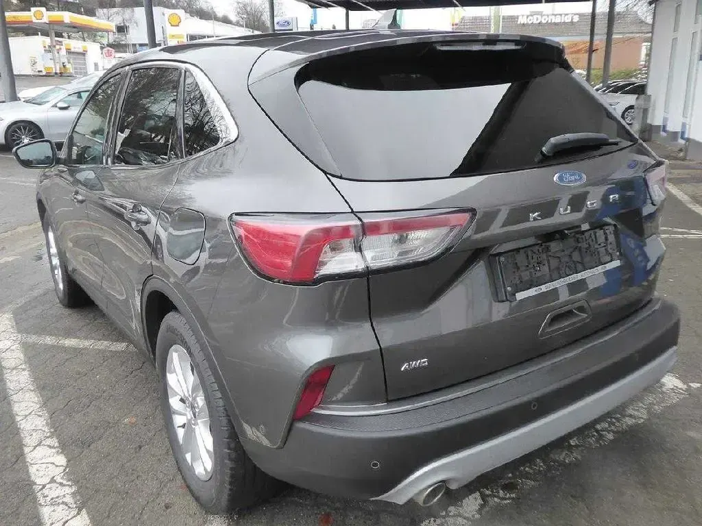 Gebraucht Ford Kuga Titanium 190 PS (139 kW) 2020 Grau (magneticgrau (metallic)) (metallic) SUV