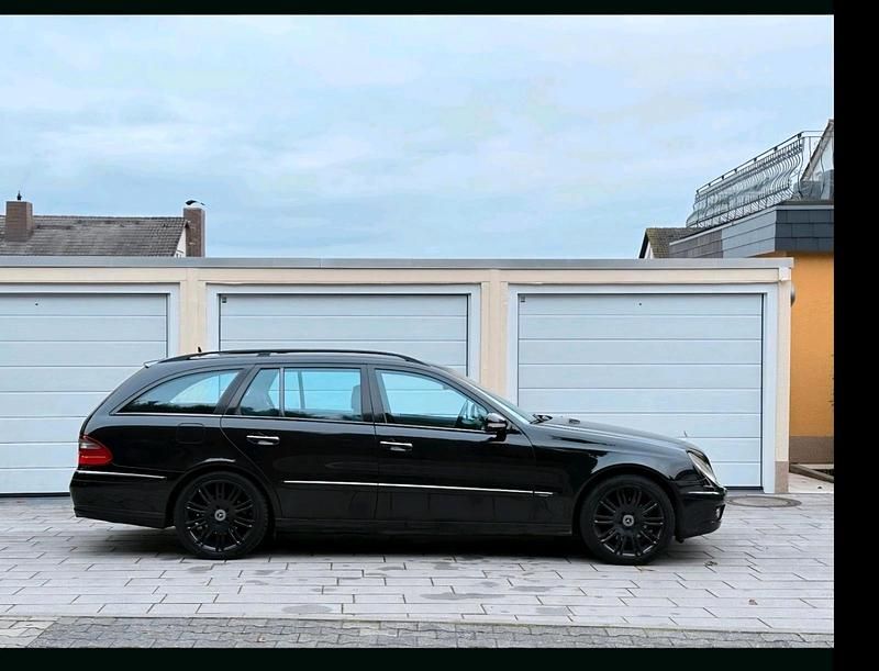 Gebraucht Mercedes E320 Avantgarde 224 PS (164 kW) 2007 Schwarz Kombi
