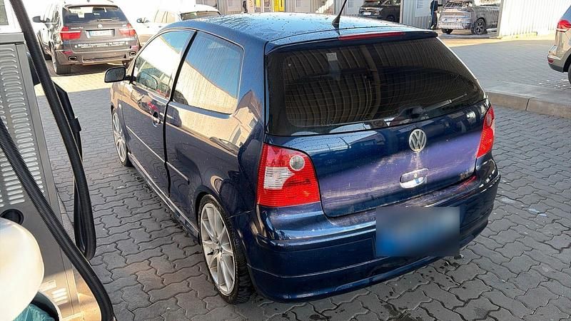 Gebraucht VW Polo 101 PS (74 kW) 2003 Blau Kleinwagen