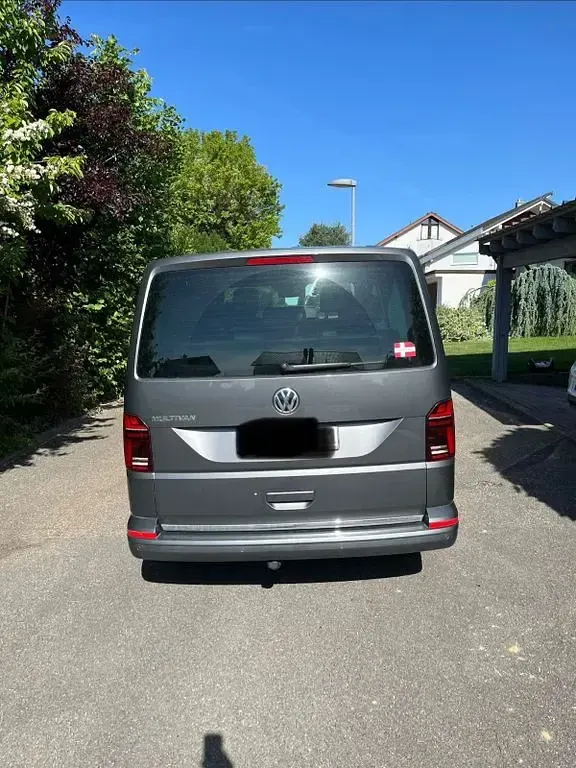 Gebraucht VW Multivan Generation Six 199 PS (146 kW) 2020 Grau Van / Kleinbus