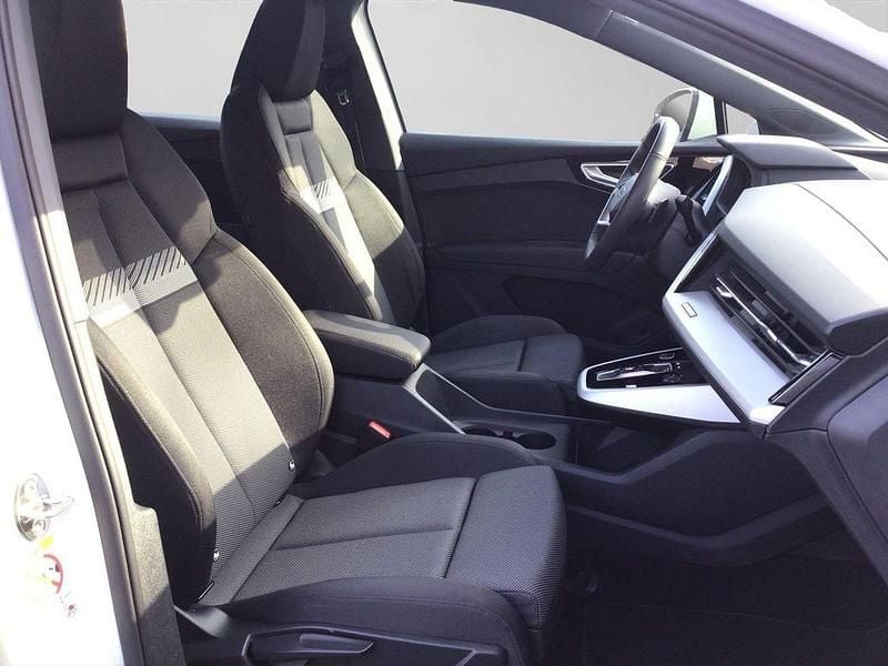 Gebraucht Audi Q4 e-tron S-Line 194 kW (265 PS) 2023 Weiß SUV