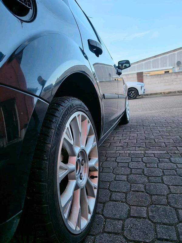 Gebraucht Ford Focus 102 PS (75 kW) 2006 Blau Kombi