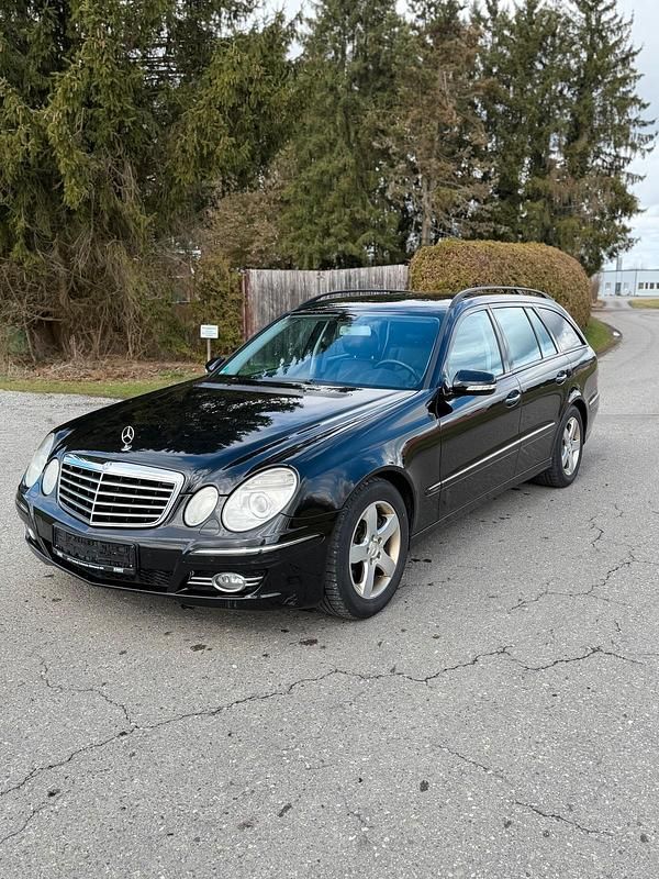 Second-hand Mercedes E320 224 CP (164 kW) 2007 Negru Break