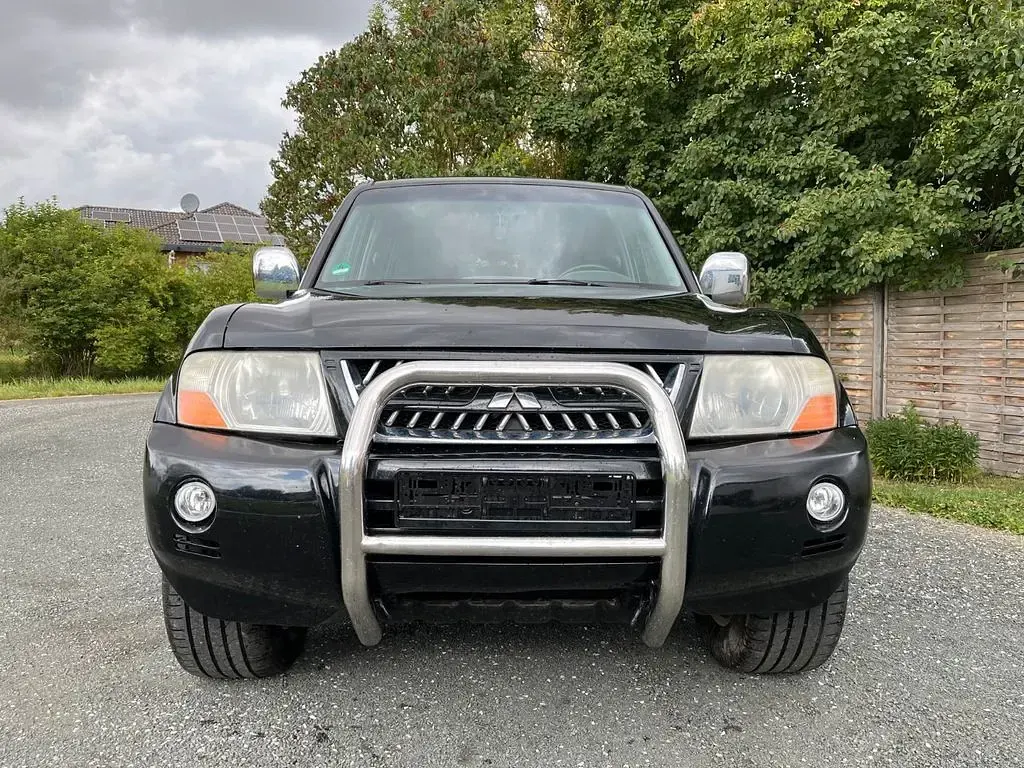 Gebraucht Mitsubishi Pajero Elegance 160 PS (117 kW) 2004 Schwarz SUV
