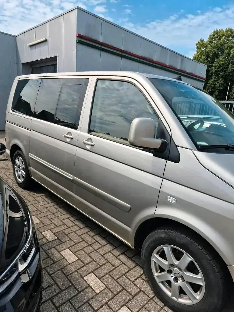 Gebraucht VW Multivan 174 PS (127 kW) 2004 Gold Van / Kleinbus