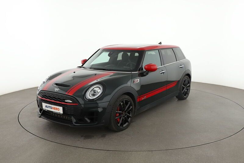Grün Gebraucht 2020 Mini John Cooper Works Clubman Kombi | 28.070 € (Guter Preis) - Bild 1/4
