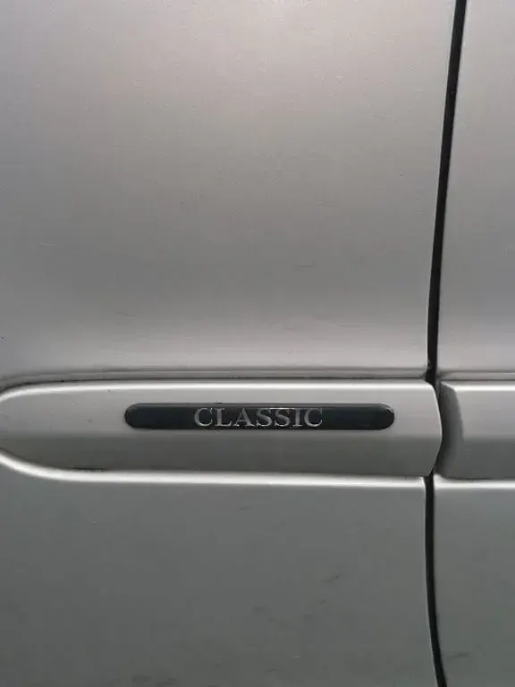 Gebraucht Mercedes 200 120 PS (88 kW) 2003 Silber Limousine