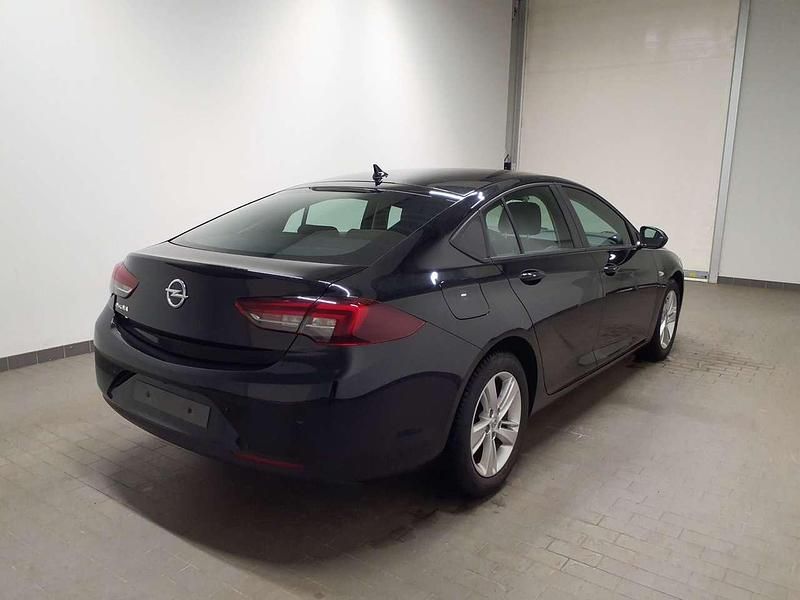 Gebraucht Opel Insignia Business Edition 122 PS (89 kW) 2021 Onyx schwarz Kleinwagen
