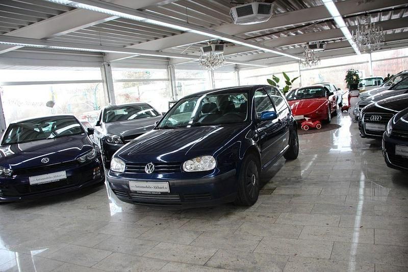 Gebraucht VW Golf IV Edition 101 PS (74 kW) 2000 Blau Limousine