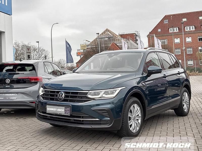 Gebraucht VW Tiguan Active 150 PS (110 kW) 2022 Night blue (blau) SUV