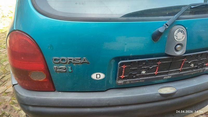 Second-hand Opel Corsa Slam 45 CP (33 kW) 1995 Albastru Hatchback
