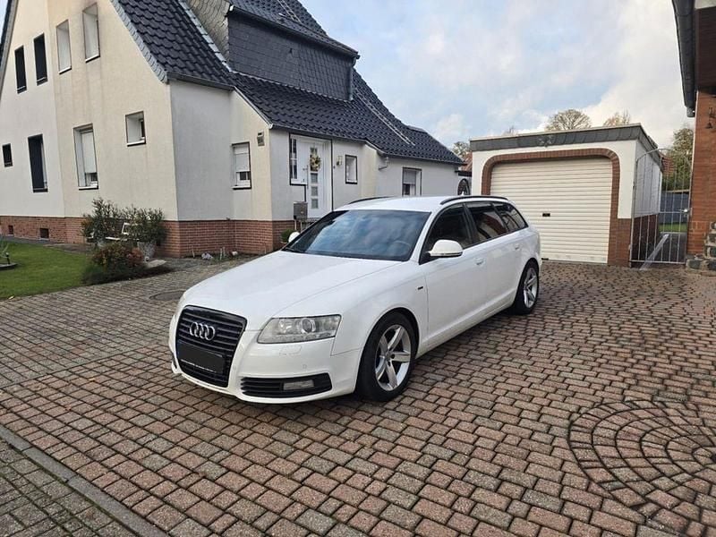 Weiß Gebraucht 2011 Audi A6 Ambiente Kombi | 9.600 € (Superpreis) - Bild 1/4