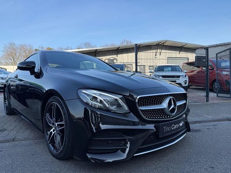 Gebraucht Mercedes E200 AMG 184 PS (135 kW) 2018 Schwarz Coupé