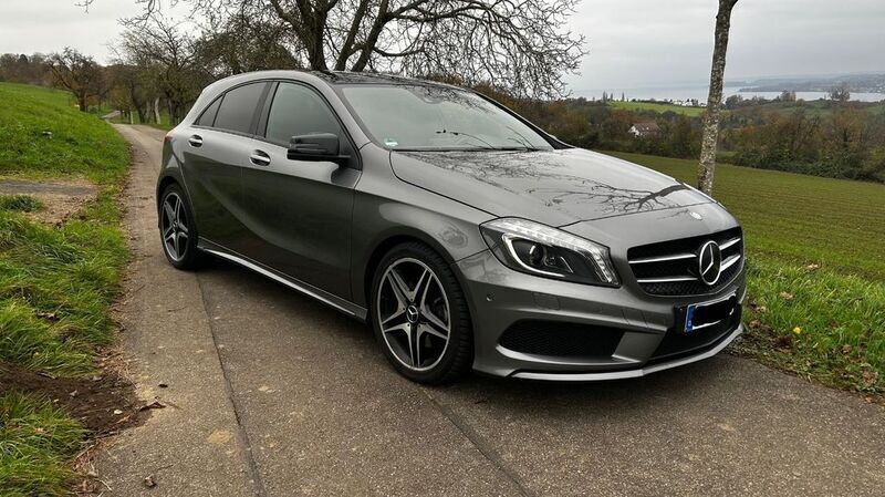 Grau Gebraucht 2013 Mercedes A250 AMG line Limousine | 17.999 € (Fairer Preis) - Bild 1/4