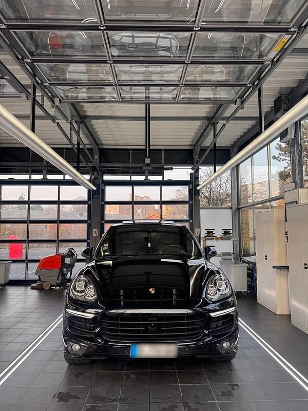 Gebraucht Porsche Cayenne 262 PS (192 kW) 2015 Schwarz SUV